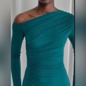 💚FLATTERING TOP!!!